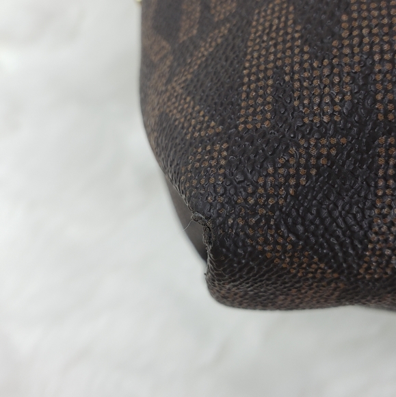 Michael Kors Aria Monogram Crossbody - Picture 9 of 10